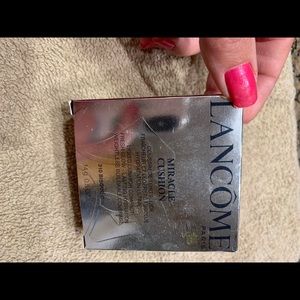 Lancôme miracle cushion foundation